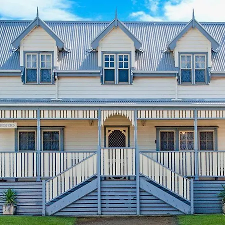 Sails - Elegant, Spacious Beach Villa Port Fairy Exterior photo